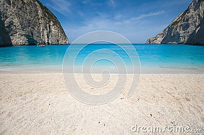 [Obrazek: beautiful-beach-thumb24852477.jpg]
