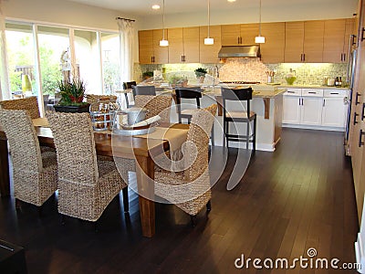 Beautiful Kitchen Pictures on Beautiful Kitchen And Dining Room  Click Image To Zoom