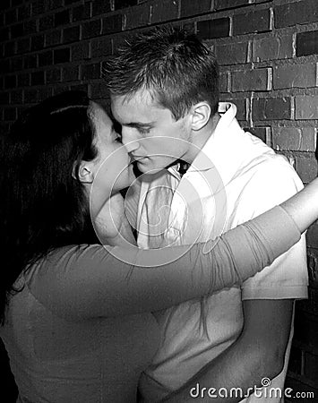 black and white kissing photos. BLACK AND WHITE CLOSE UP KISS