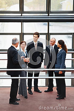 images of people talking to each other. BUSINESS PEOPLE TALKING WITH EACH OTHER (click image to zoom)