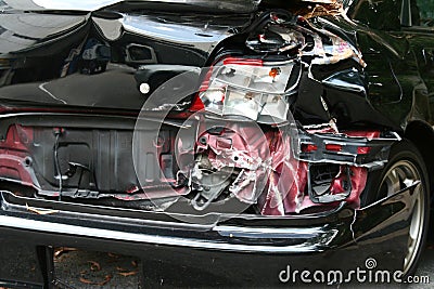 http://www.dreamstime.com/car-crash-thumb601773.jpg