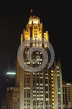 chicago tribune. CHICAGO,TRIBUNE TOWER AT NIGHT