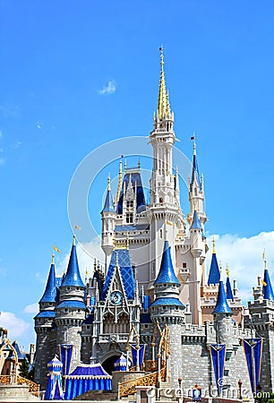 walt disney world castle logo. DISNEY CINDERELLA CASTLE WALT