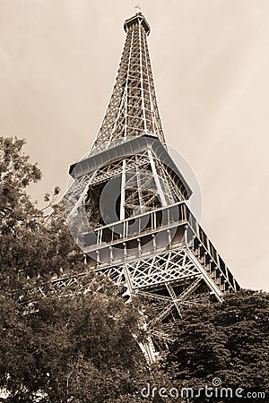 Free Eiffel Tower Picture Sepia on Stock Photography  Eiffel Tower Sepia  Image  1348652