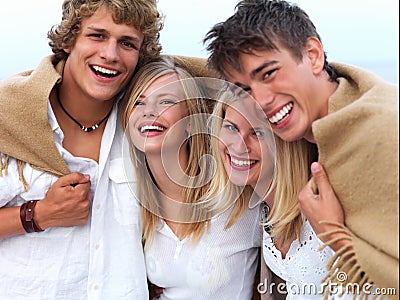 pictures of people having fun. GROUP OF YOUNG PEOPLE HAVING FUN AT THE BEACH (click image to zoom)