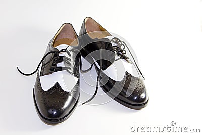 Mens Dress Shoe on Men S Retro Black And White Leather Dress Shoes Photo   Spiderpic