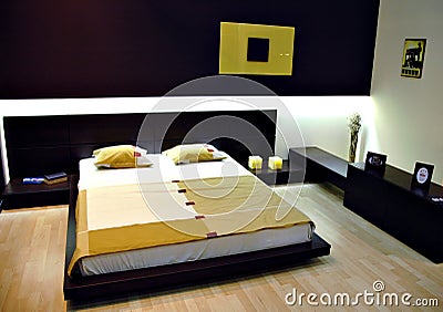 Modern Bedroom Pictures on Modern Bedroom  Click Image To Zoom