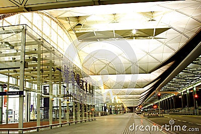 NIGHT SCENE OF THE HONG KONG AIRPORT (click image to zoom)