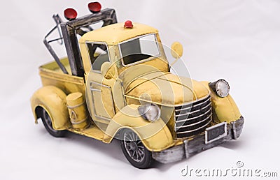  Fashioned Toys on Metal Steel Wyandotte Yellow Livestock Truckwood   Toy Crossbow