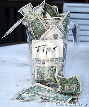 Overflowing tip cup