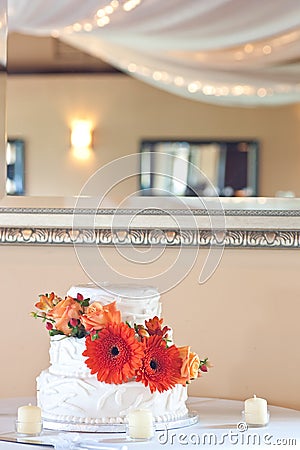 simple wedding cakes with flowers. Royalty Free Stock Image: Simple white wedding cake with flowers